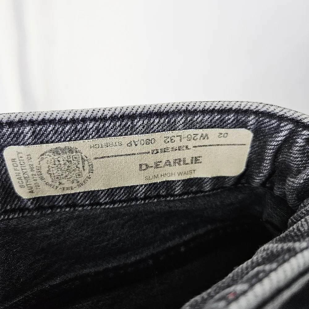 Diesel D-Earlie Flare Jeans Size 26 Zip Fly Dark Wash Raw Hem EUC - Picture 7 of 8